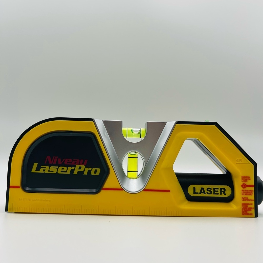 Avon Laser Level Tool Avon LaserPro Laser Level Tool w/ Box 2006 – New Old Stock